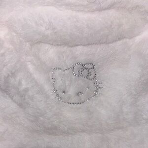 Hello Kitty White Furry Hat